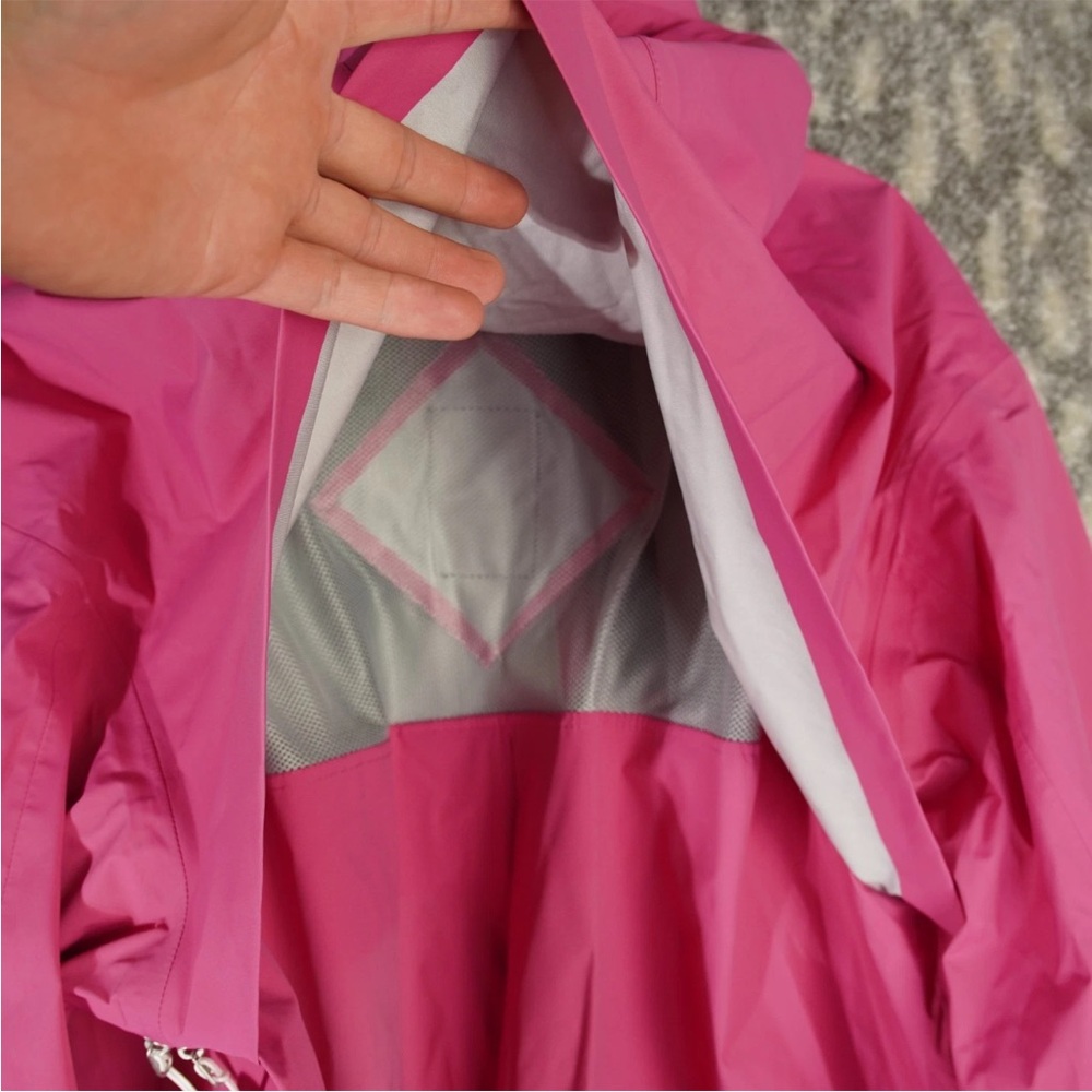 Canada Goose Women's Mordaga Rain Jacket in Summit Pink Size Medium 8801L1 $970 - Picture 11 of 16